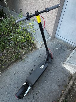 Elektrokoloběžka Xiaomi Electric Scooter 5 Pro - 2
