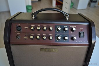 BEZVA 60W kombo - Boss Acoustic Singer Live LT - 2