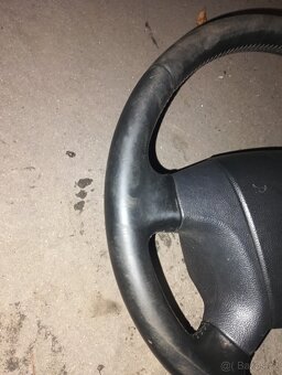 Volant skoda kůže - 2