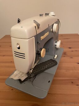 Šicí stroj Veritas - 2