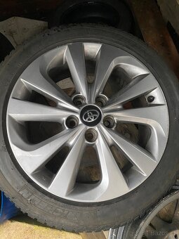 Alu kola 17” 5x114,3 Toyota a zimní pneu 215/50/R17 - 2