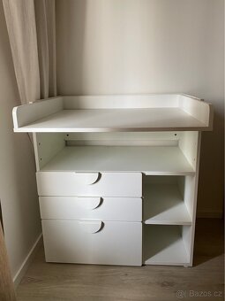 Bílý přebalovací stolek se šuplíky IKEA SMÅSTAD - 2
