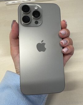 iPhone 16 Pro Max 512 GB – originál, staří pouze rok - 2