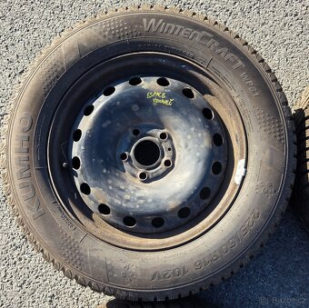 Kumho WinterCraft WP51 225/60 R16 - 2