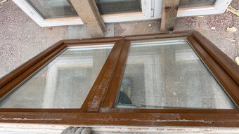 Plastove dvoukrile okno - 2