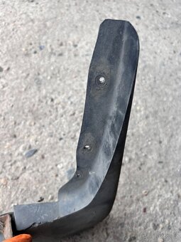 Predni zasterky Ford Transit 2000-2013 - 2