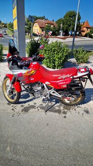 Honda Dominator 650 - 2