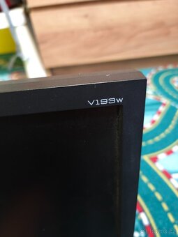 monitor Acer V193W - 2