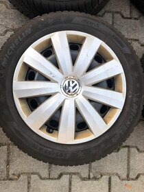 VW Passat 4ks obutých zimních pneu - 2