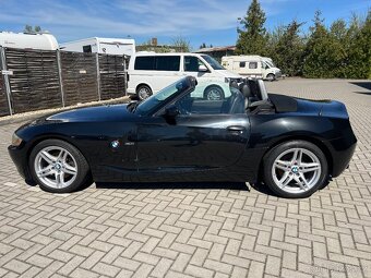 BMW Z4 3.0i MANUÁL 170kw el.střecha Xenon - 2
