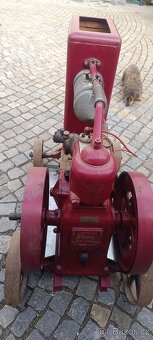 Stabilní motor Slavia 3hp v chodu - 2