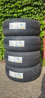 Michelin Crossclimate 2 225/40/18 - 2