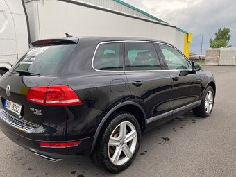 Vw Touareg 3.0 TDI V6 / 176kW 12/2010 na pružinách - 2