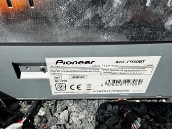 Pioneer AVIC-F930BT - 2