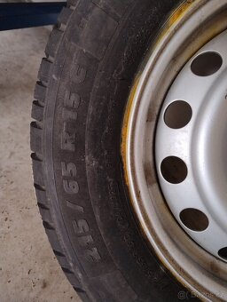 215/65 R15 c - 2