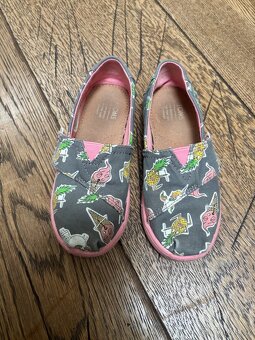 Dětské slip-on boty Toms, vel. 28,5 (EU) - 2