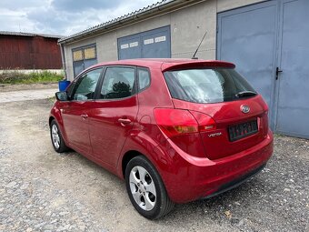 Kia Venga 1.6 CVvT 92 KW r.v.2012 Automat pouze 63Tkm - 2