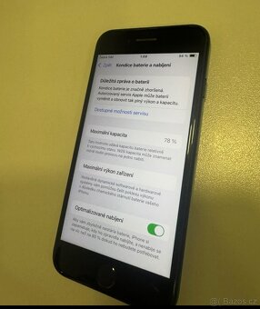 iPhone SE 2020 (64 GB, černý) - 2