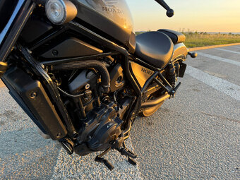 Honda Rebel CMX1100 - 2