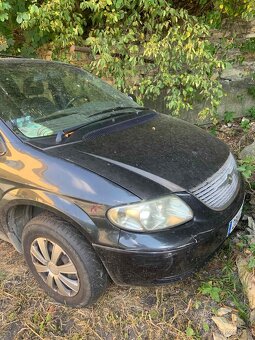 Chrysler Grand Voyager 7 míst - 2