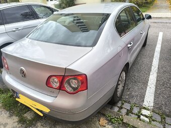 Volkswagen Passat c3 - 2