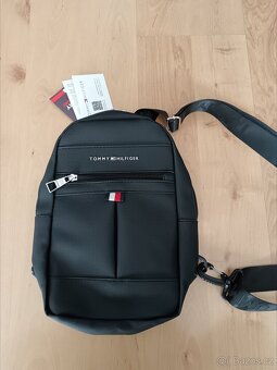 Tommy Hilfiger batůžek - 2