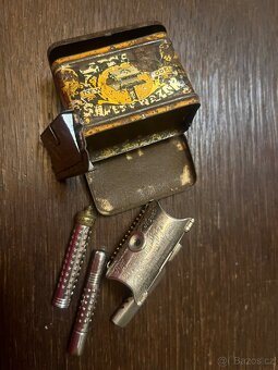 HOLÍCÍ STROJEK - 2