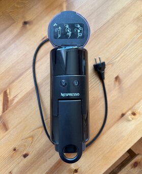 Kávovar Nespresso - 2