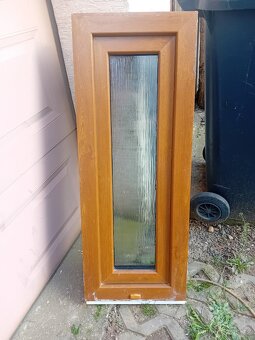Plastové okno 40x104 - 2