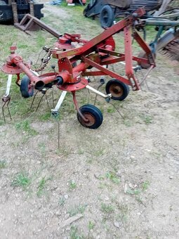 Obraceč sena Fahr - 2