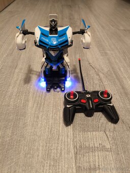 Transformers policejní autíčko na dálkové ovládání - 2
