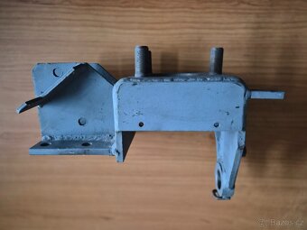 zadní závěs TZ4K14 - 2