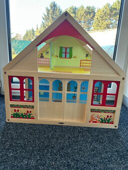 Domeček pro malé figurky - 2