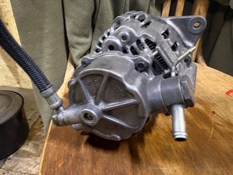 Prodam alternator po repasi na L200 - 2