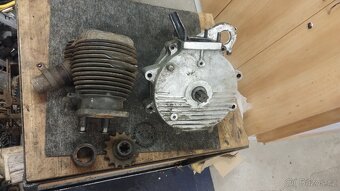 Motor Ariel SV - 2