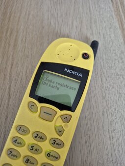 Nokia 5110 žlutá - 2