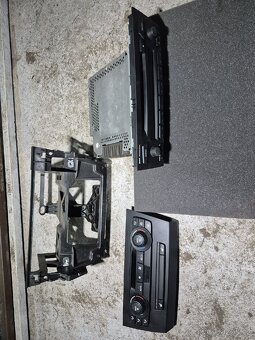 BMW E90 rádio Professional + klima panel (PFL) - 2