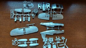 4D model nacvakávací stavebnice Corsair F4U (stříbrná) 1:48 - 2