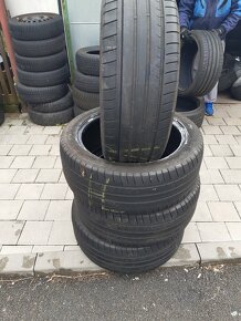 255/45R20 - 2