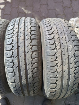 Pneu 195/60R15 88V - 2