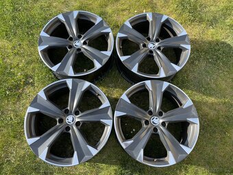 Original Seat alu kola r19 - 2