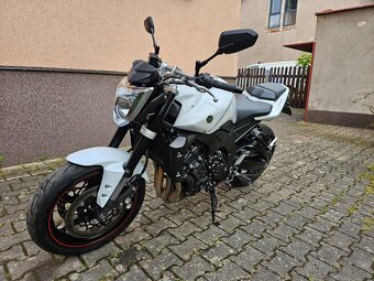 Yamaha FZ1N, 2011, najeto jen 12 tis. km - stav nové - 2