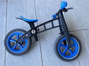První kolo first bike modré limitovaná edice - 2