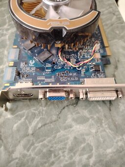 Asus Engts250 1Gb - 2