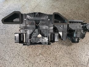 Mercedes Benz V class w447 - 2
