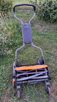 Vřetenová sekačka Fiskars StaySharp Max – Skvělý stav - 2