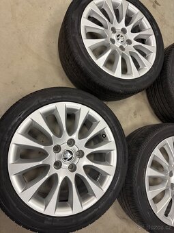 Alu kola Octavia 3 225/45 r17 letni 5x112 et 48 - 2