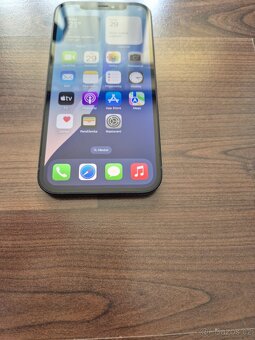 iPhone 12 128gb kapacita baterie 92% - 2