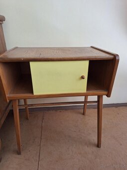 Retro stolek - 2