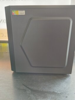 Stolní počítač Intel Core i5 3,2 GHz - 2